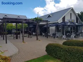Stay@67 Apartments - Dullstroom - Image 4