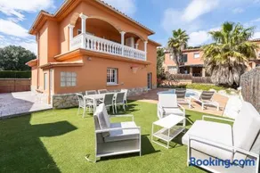 Hauzify I Casa Sa Calma - Image 1