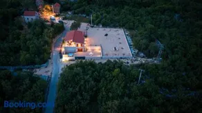 Villa Omaha - Image 2