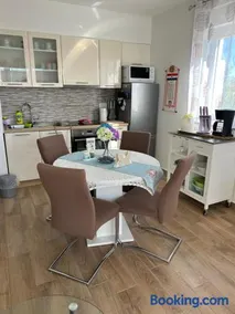 Apartment Vera Nin - Image 3