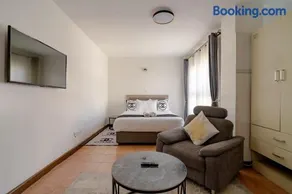 Emeli Hotel Luxury Suite - Image 2