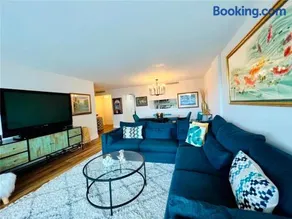 Luxury Key Biscayne Beachfront Getaway - Image 1