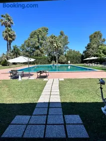 Villa Garden - Image 1