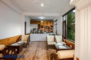 Hotel Chatanya Manali - Image 3