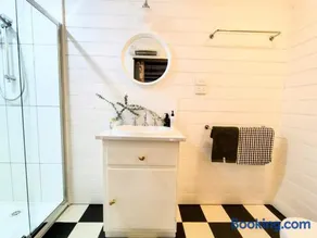 Hanging Rock Farm Stay - Image 2