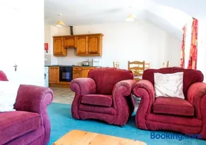 Atlantic Point Sea View Apartment - Image 3