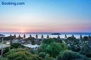 Uninterrupted Views Encounter Bay - BYO Linen - Image 5