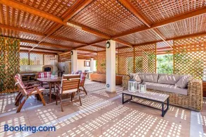 Gold Crest Home in Drapanias beach, Nopigia - Image 3