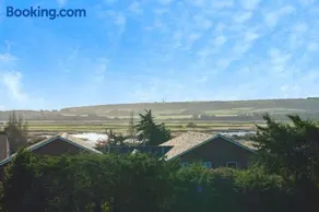Sunny Downs - Image 3