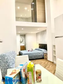 Gold suite19 - Image 2