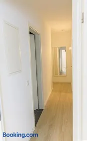 Apartments near Residence - parking space - Image 4