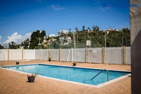 Gated Runaway Bay Townhome with Pool Near Beach - Image 3
