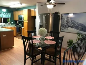 4 Bedroom Vacation House With Pikes Peak view Pet-friendly - Image 1