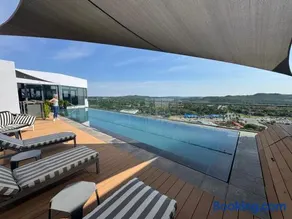 Menlyn Maine Residences 1 bedroom Apartment 505 with 2 balconies - Image 2