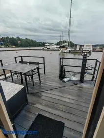 2ndhomes Houseboat with Sauna & Terrace in Mustikkamaa - Image 2