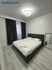 Affordable Cozy & Comfort Apartment - Image 2
