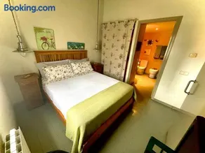 Casa familiar duplex y parking gratis - Image 3