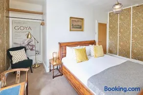 Traditional cottage with brand new Woodburner - Image 2