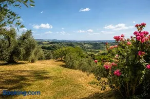 Hills of Tuscany - Appartamento Panoramico con Vista, Barbecue e Parcheggio Privato Interno - Image 2