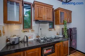 Eleena House - Image 2
