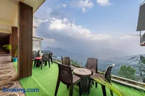 The Suffer Heights l Open Air Lawn l Rooms and Cafe l Kufri by Exotic Stays - Image 3