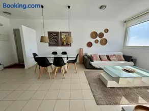 Moderno apartamento con vistas al mar - Image 3