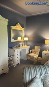 Plas Y Dderwen Bed and Breakfast - Image 1
