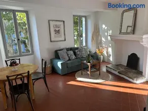 Charming house - Image 1