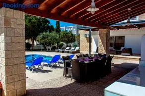 6 bdr villa with TENNIS COURT - Image 2