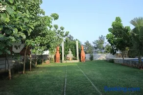 Driftwood Beach Resort - Image 3