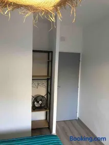 Pleasant beachfront apartment - Image 3