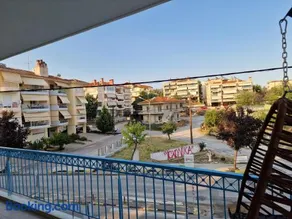 The colorful house with balcony view - Image 3