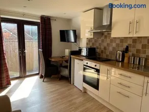 Clock Tower Cottage - Image 1