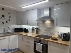 The Garden Apartment - Image 5