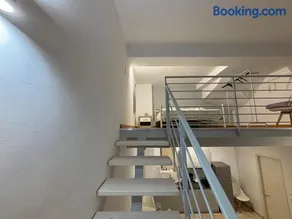 L Apartment - Image 1