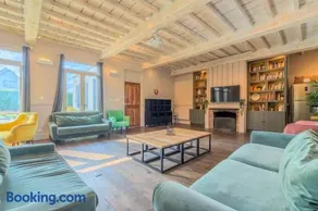 15 Min to Lille - Beautiful 14p House, 5 Bedrooms - Image 3
