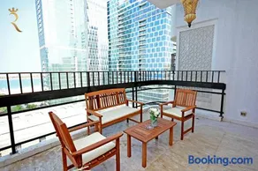Corniche 3BR Haven - Elegant Seaside Living - Image 5
