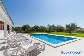 Lovely VILLA Piljan with a private swimming POOL - Image 3