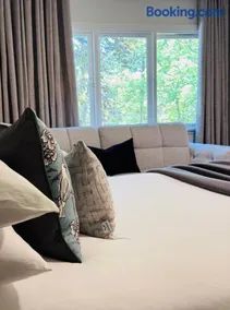 Charming Queen Bedroom with Bathroom Vancouver West - Image 1