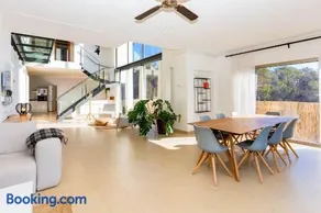 Designer Villa Elodie with private pool and space - Image 3