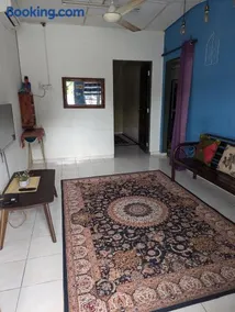PULAU INDAH HOMESTAY - Image 2