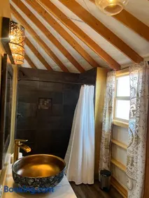 The Lotus Yurt at Nomad Yurts, Lake Powell - Image 3