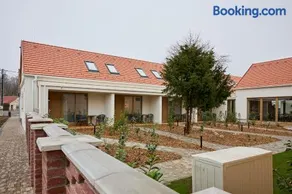 Villa Bayer - Image 1