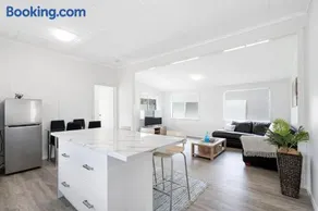 Osprey Cottage by Book Jervis Bay - Image 3
