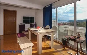 Holiday Apartment Slatine 02 - Image 2