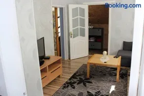 2-room Cozy Apartment @ City Center - Image 5