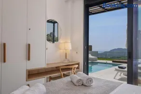 Villa Oneiro, with sea and countryside view - Image 1