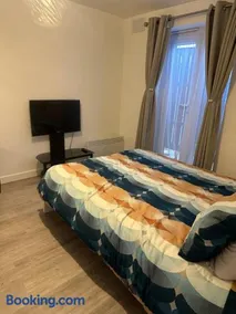 Garden Guest House - Image 4