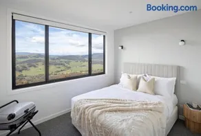 The Bella Vista by Mt Bellevue - Image 5