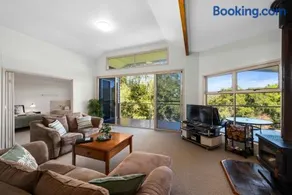 Ravensbourne Escape- Kookaburra Kottage - Image 3
